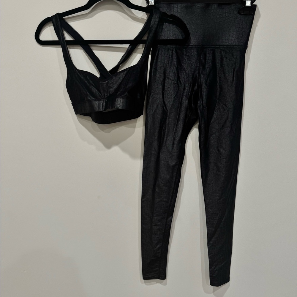 Carbon 38 croc set xxs legging xs bra